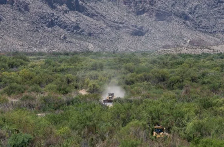 Trump Administration Halts Big Bend Border Construction as Fight Over Security and Protected Land Intensifies