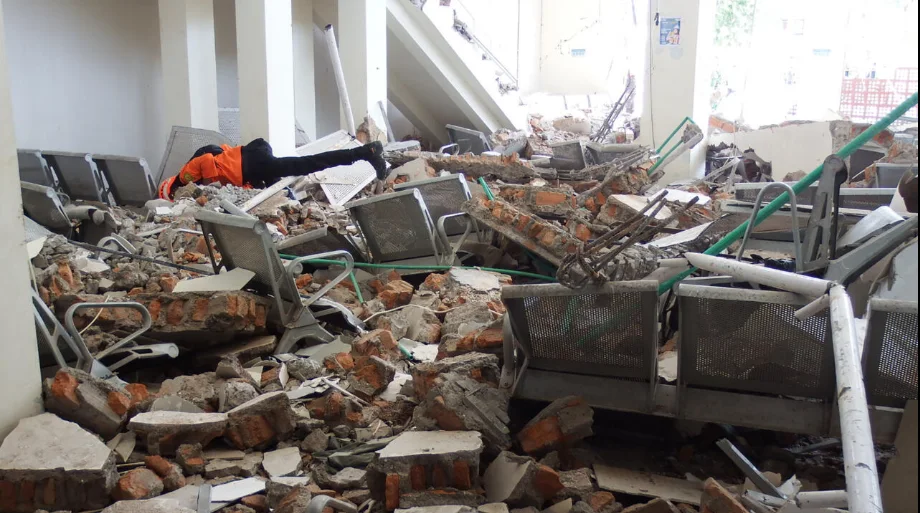 Indonesia’s Quake Crisis Deepens as 1,624 Aftershocks Rattle Flores and Death Toll Climbs to 68