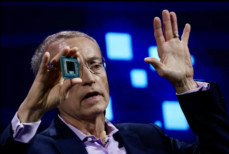 Intel Turns to Investors for $15 Billion as It Bets Its Future on Advanced Chip Factories