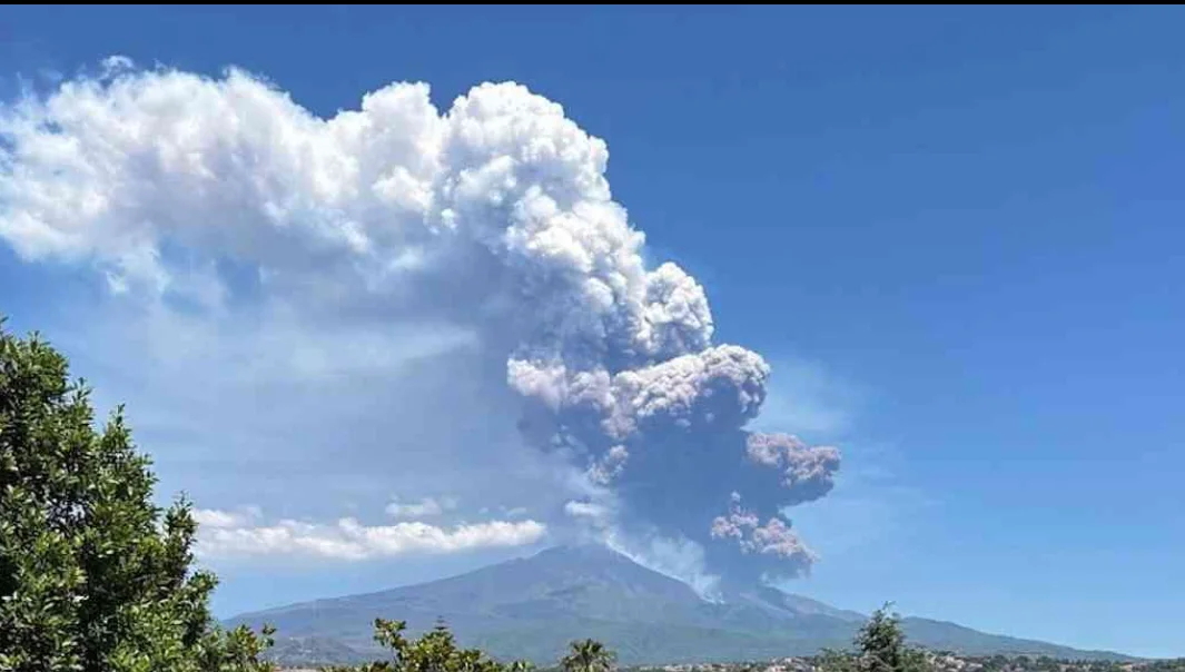 Mount Etna Blasts Ash into Sicily’s Sky, Forcing Airport to Shut Its Doors to Incoming Flights