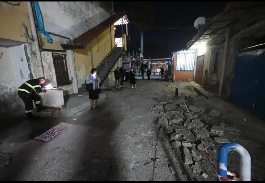 Powerful Earthquake Rocks Southern Italy, Injuring Dozens and Forcing Hundreds From Their Homes